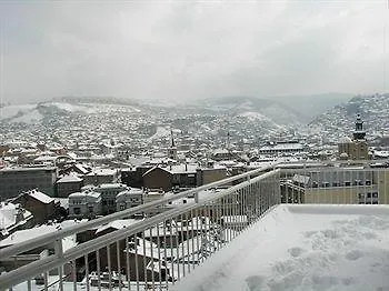 View Deluxe Hotel 4*